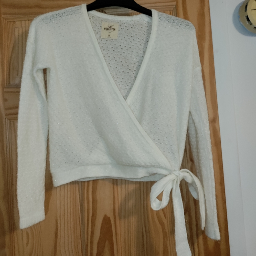 Hollister size xs side tie cream wrap sweater